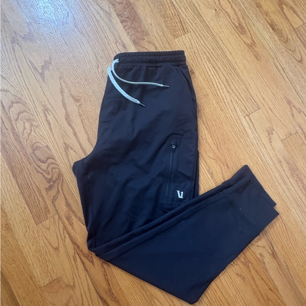 Vuori Black Sunday Joggers Large